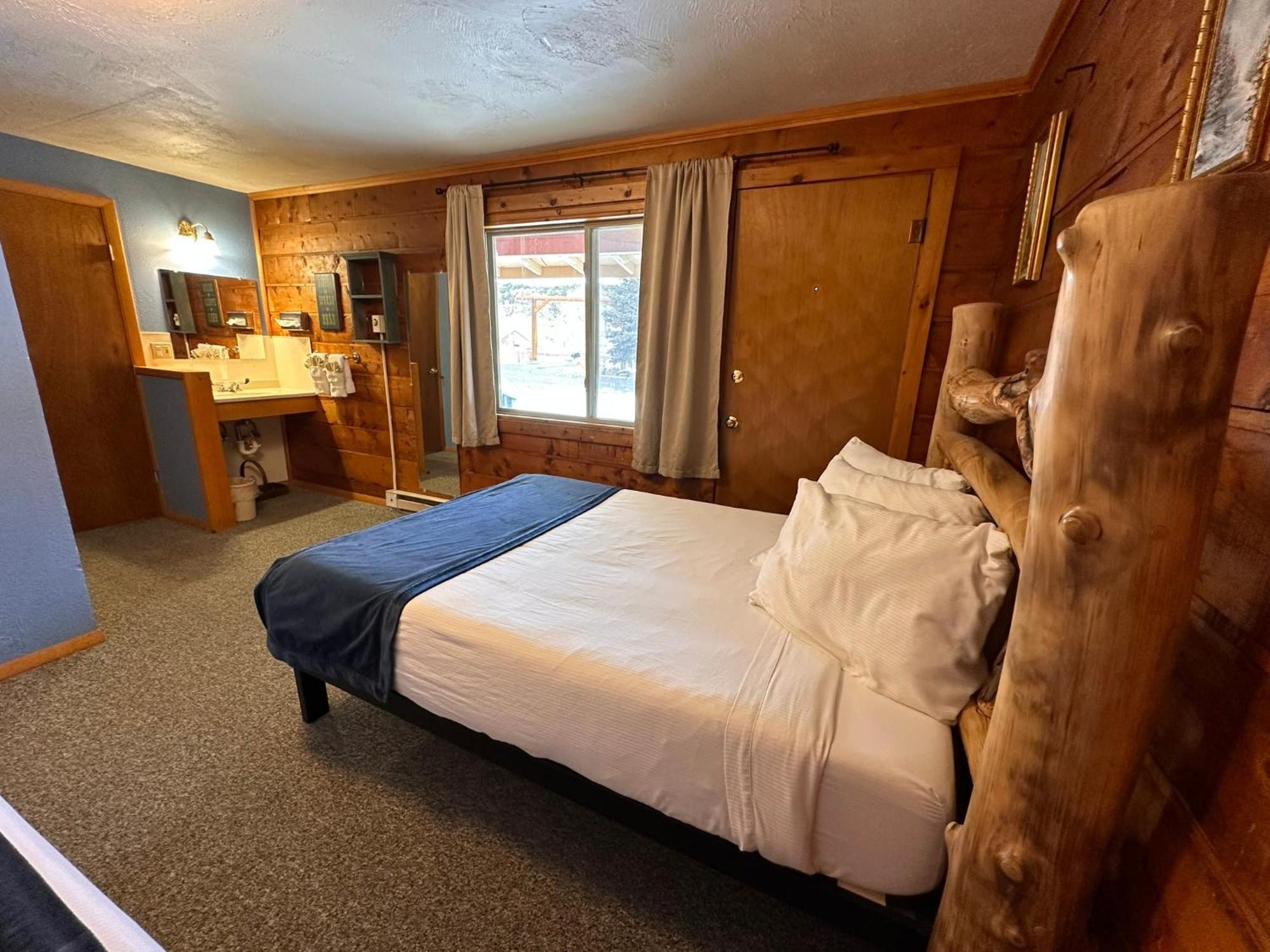 Ute Bluff Lodge, Cabins And Rv Park เซาธ์ฟอร์ค ภายนอก รูปภาพ